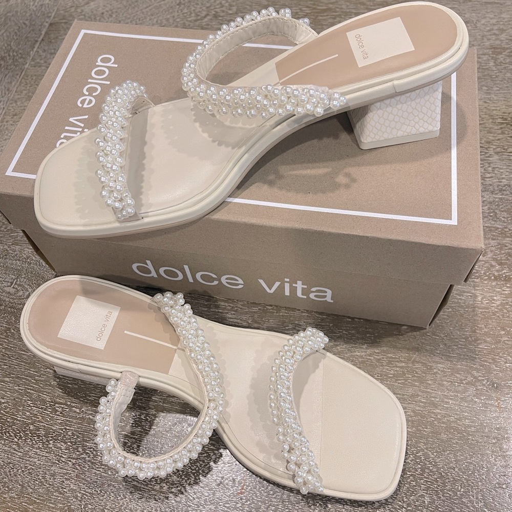 BRAND NEW Dolce Vita Vanilla River Pearl Heels